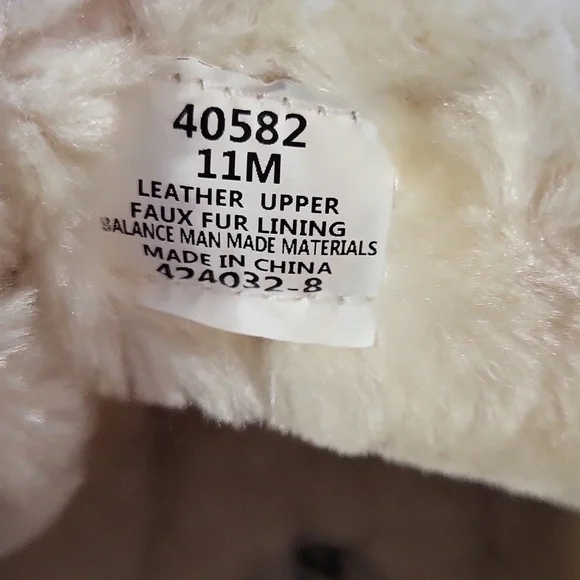 Minnetonka Tan Textured Sole - Picture 6 of 8